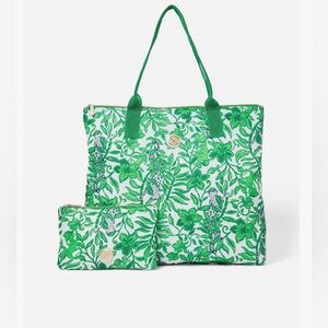 🎉 BRAND NEW 🎉💚 Lilly Pulitzer 💚 PACKABLE TOTE WITH POUCH - LIL ESCAPE PLAN